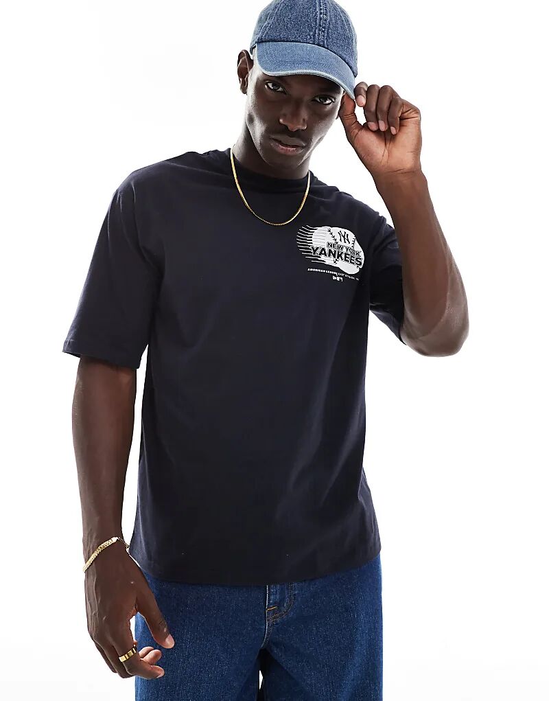 Футболка с графическим мотивом бейсбольной команды NY Yankees темно-синего цвета New Era
Футболка с графическим мотивом бейсбольной команды NY Yankees темно-синего цвета New Era