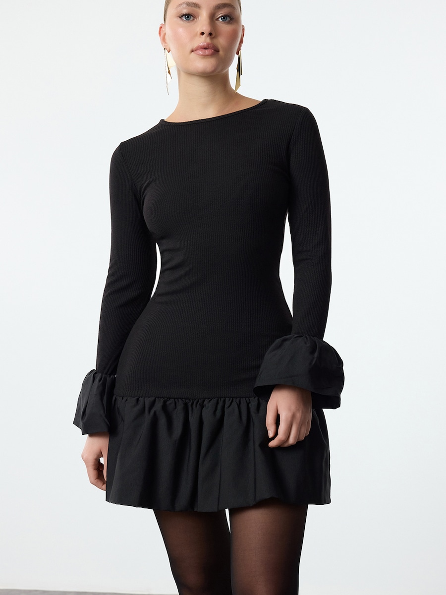 Платье Trendyol, черный
Платье Trendyol, черный