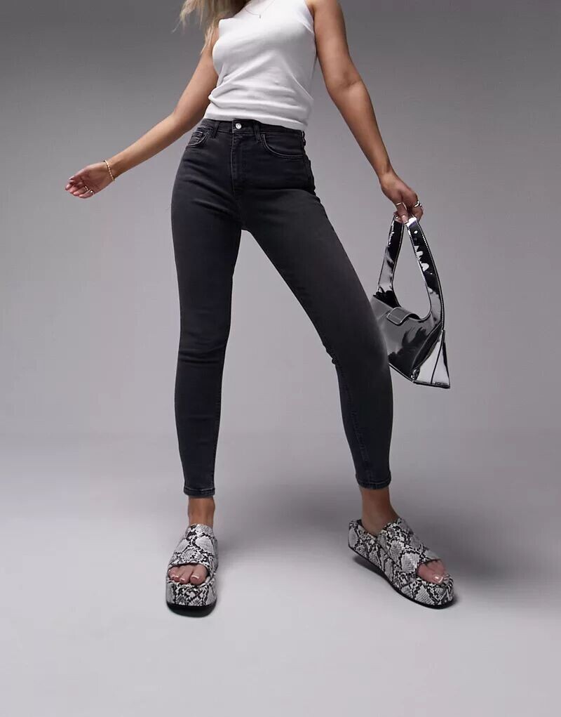 Черные джинсы Topshop Jamie
Черные джинсы Topshop Jamie