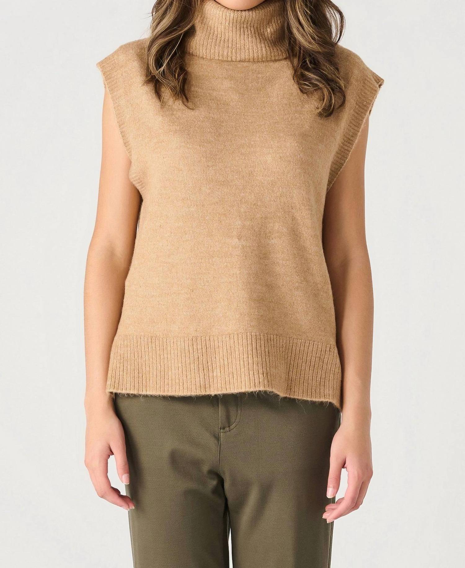 Жилет с высоким воротом цвета верблюжьего бежевого цвета Dex, Бежевый, Жилет с высоким воротом цвета верблюжьего бежевого цвета Dex
Жилет с высоким воротом цвета верблюжьего бежевого цвета Dex, Бежевый, Жилет с высоким воротом цвета верблюжьего бежевого цвета Dex