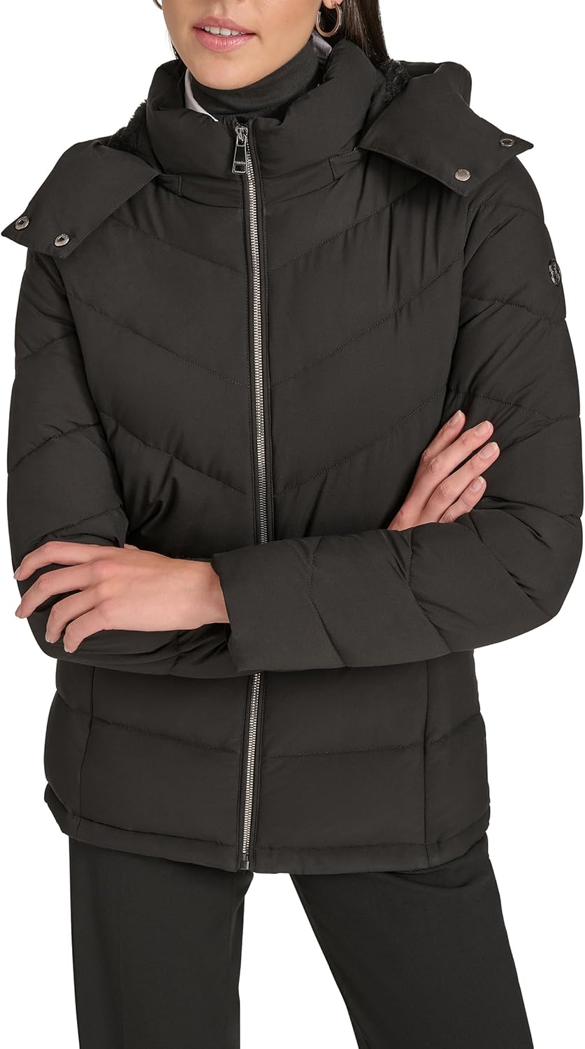 Женская куртка-пуховик Calvin Klein с капюшоном на молнии, черный
Женская куртка-пуховик Calvin Klein с капюшоном на молнии, черный