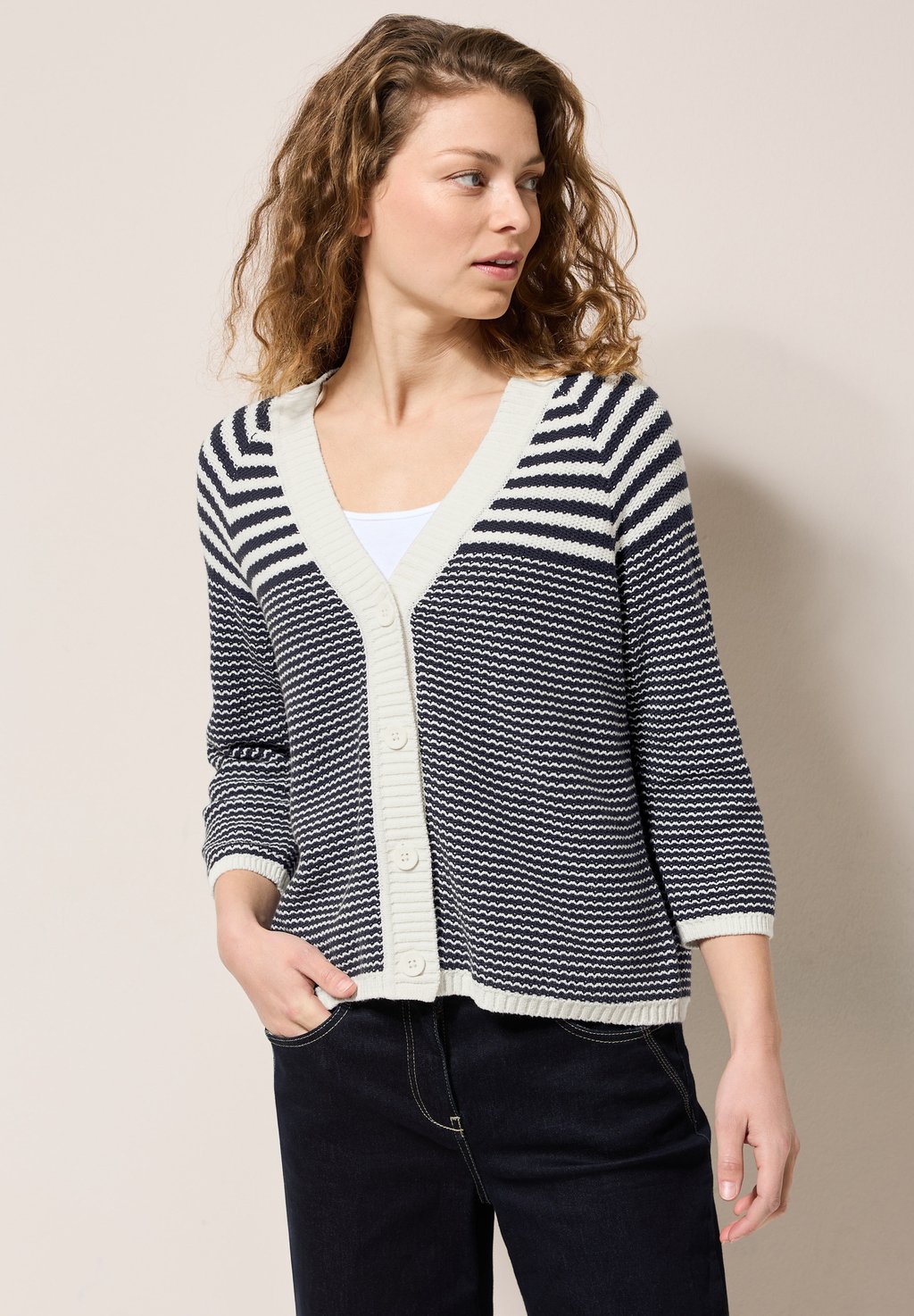 Кардиган Cecil, темно-синий
Кардиган Cecil, темно-синий