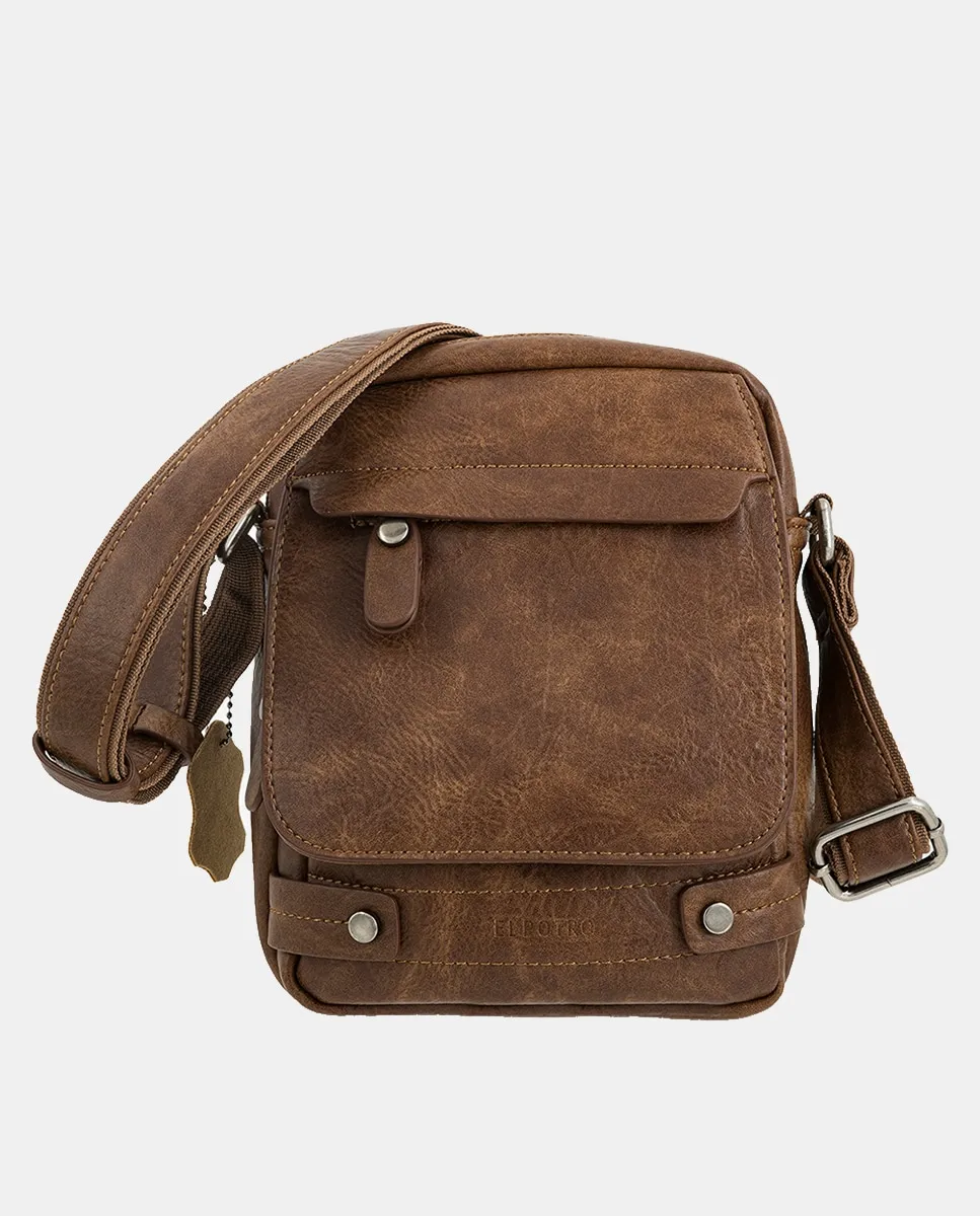 Сумка-мессенджер с застежкой-молнией El Potro, песочный
Сумка-мессенджер с застежкой-молнией El Potro, песочный