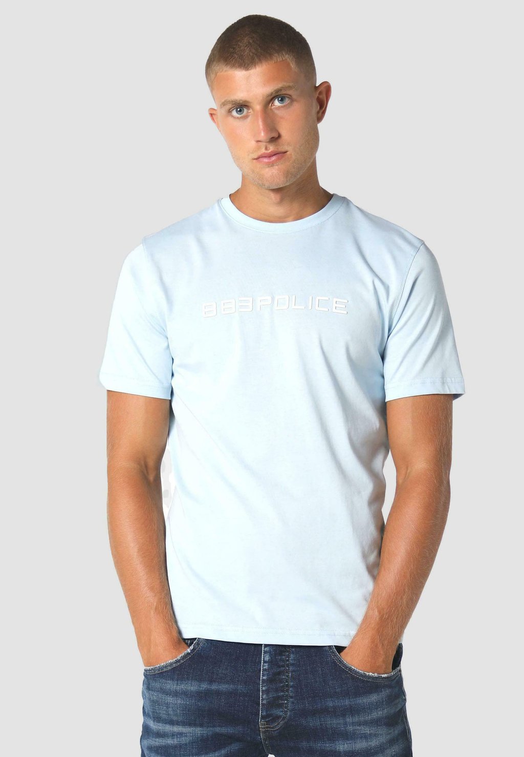 Футболка с принтом 883 Police, светло-голубой
Футболка с принтом 883 Police, светло-голубой