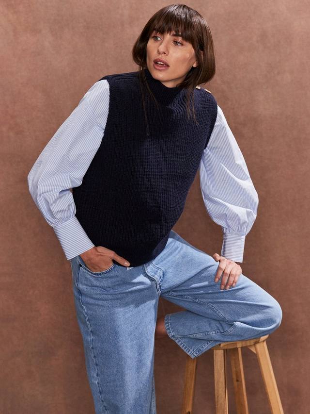 Трикотажный топ на пуговицах с плечом Ro&Zo, синий
Трикотажный топ на пуговицах с плечом Ro&Zo, синий