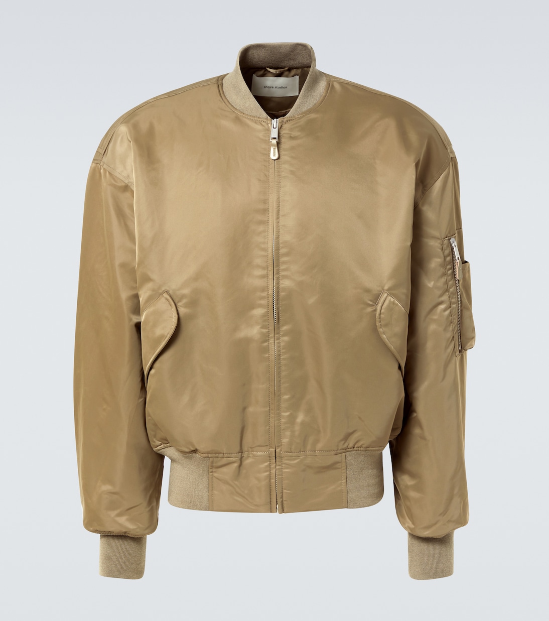 Куртка-бомбер с широкими складками Entire Studios, кремовый
Куртка-бомбер с широкими складками Entire Studios, кремовый