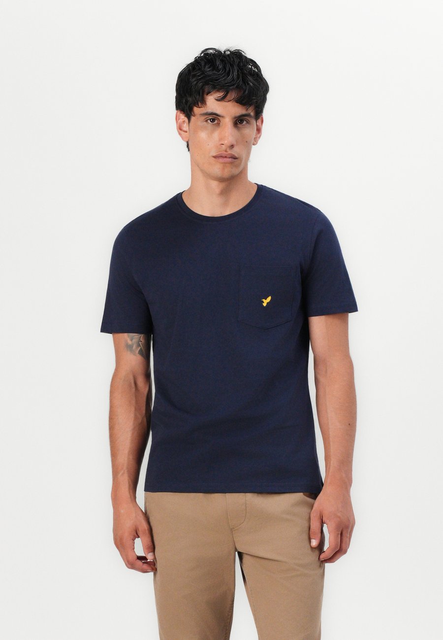 Футболка Pier One Basic T-shirt, Navy Blazer/Dark Blue, Синий, Футболка Pier One Basic T-shirt, Navy Blazer/Dark Blue
Футболка Pier One Basic T-shirt, Navy Blazer/Dark Blue, Синий, Футболка Pier One Basic T-shirt, Navy Blazer/Dark Blue