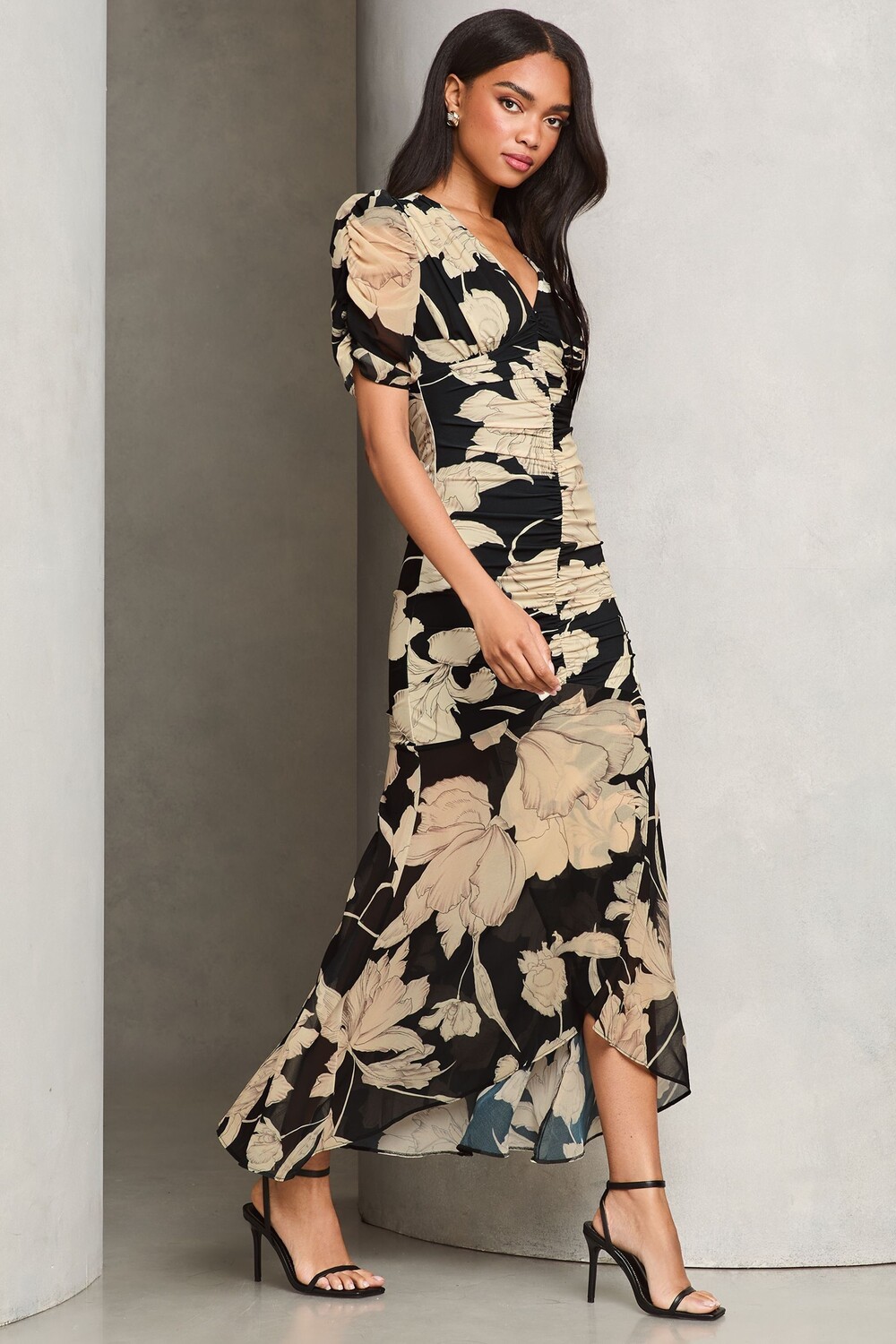 Платье мидакси с гибридным цветочным принтом Lipsy, черный
Платье мидакси с гибридным цветочным принтом Lipsy, черный