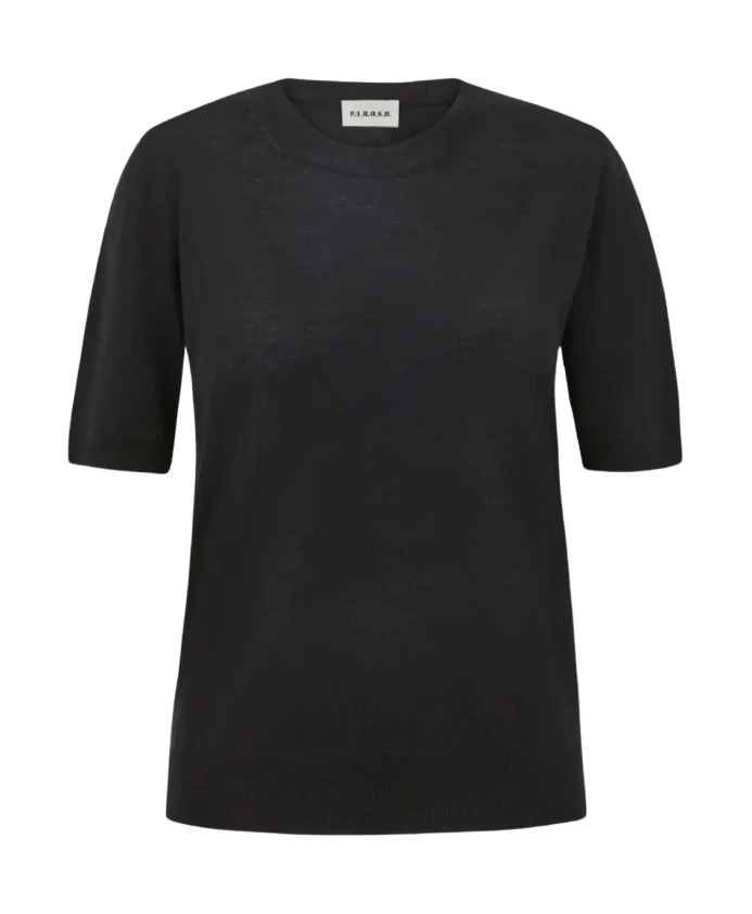 Свитер с коротким рукавом Linfa25 P.A.R.O.S.H., черный
Свитер с коротким рукавом Linfa25 P.A.R.O.S.H., черный