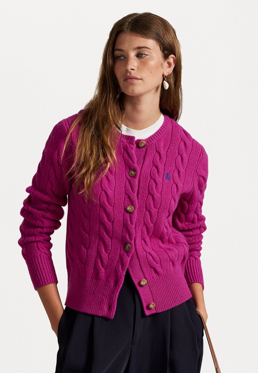 Кардиган Polo Ralph Lauren CABLE-KNIT WOOL-CASHMERE CARDIGAN, Carmine Pink/Pink
Кардиган Polo Ralph Lauren CABLE-KNIT WOOL-CASHMERE CARDIGAN, Carmine Pink/Pink