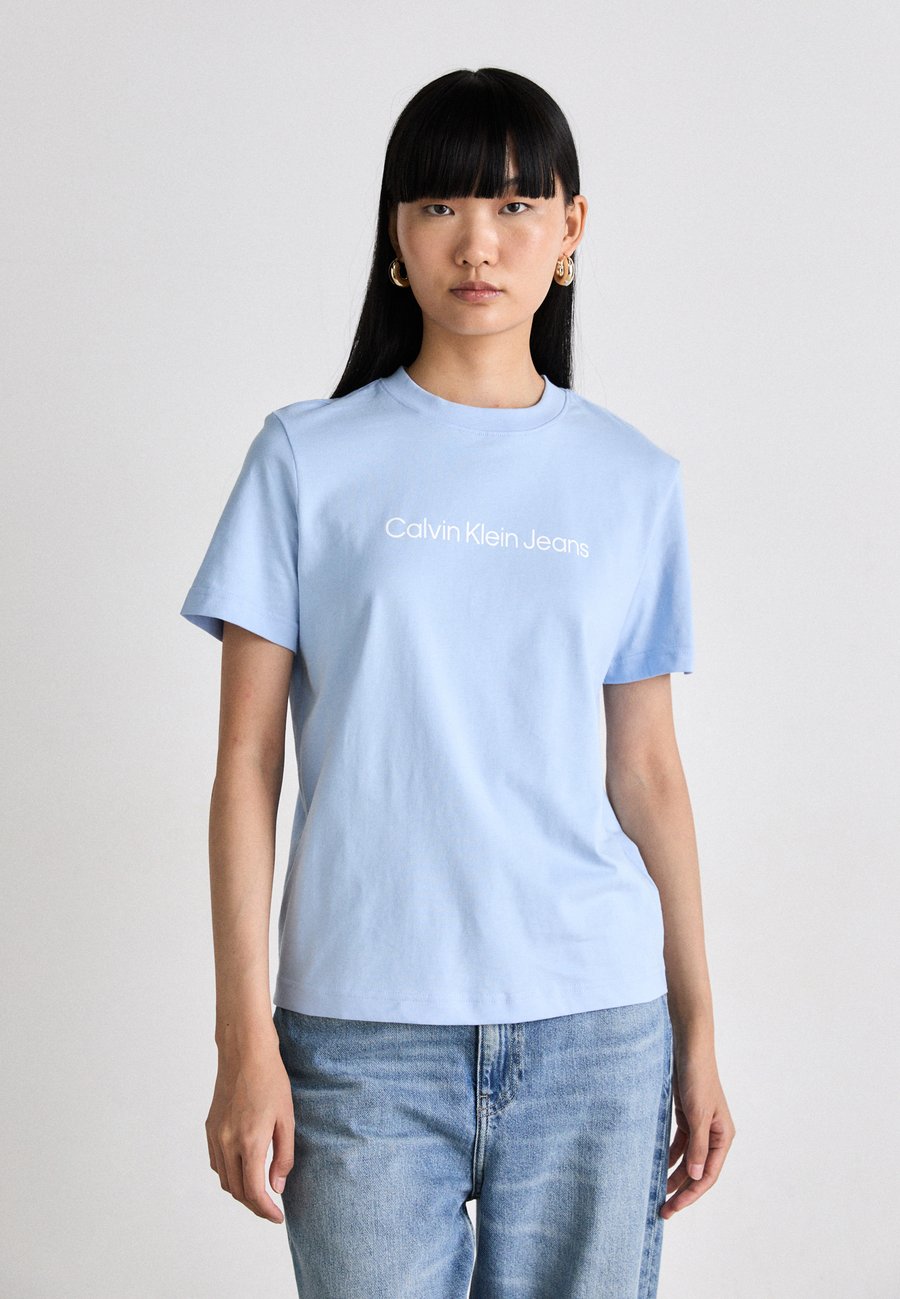 Футболка Calvin Klein Jeans LOGO CLASSIC TEE, Cerulean/Blue
Футболка Calvin Klein Jeans LOGO CLASSIC TEE, Cerulean/Blue