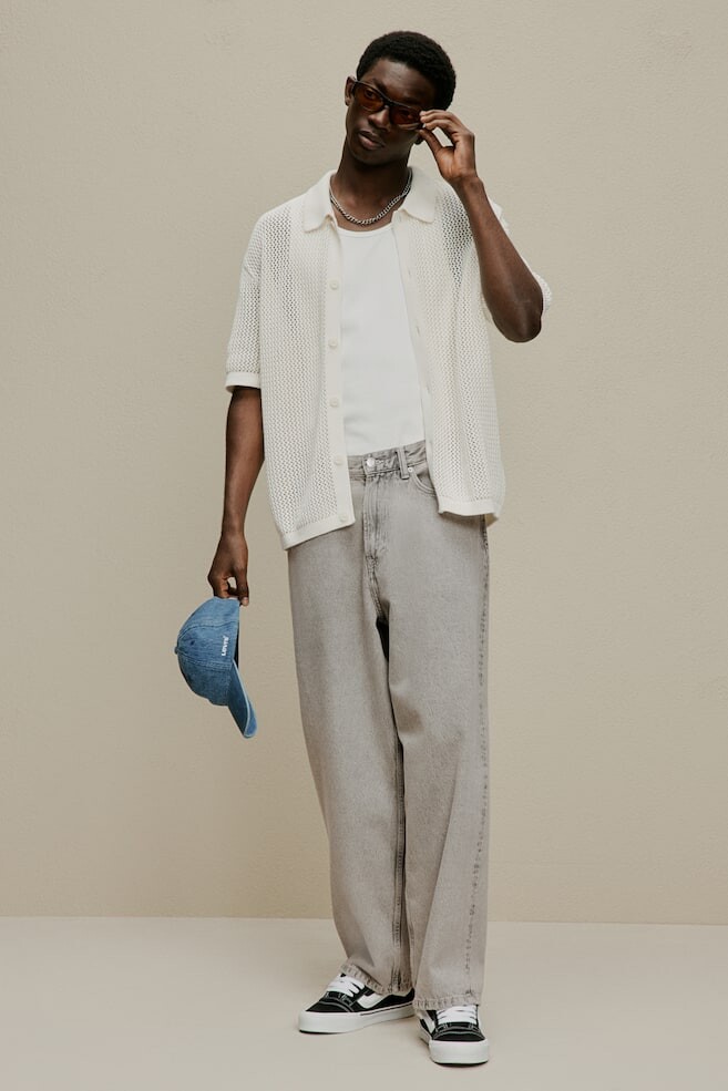 Мешковатые джинсы H&M, бежевый
Мешковатые джинсы H&M, бежевый