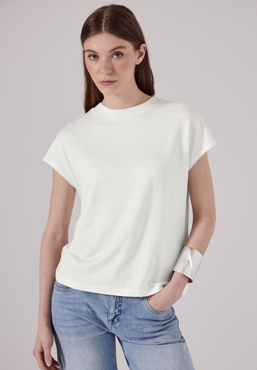 Базовая футболка KUSCHELIGES Street One, кремовый
Базовая футболка KUSCHELIGES Street One, кремовый