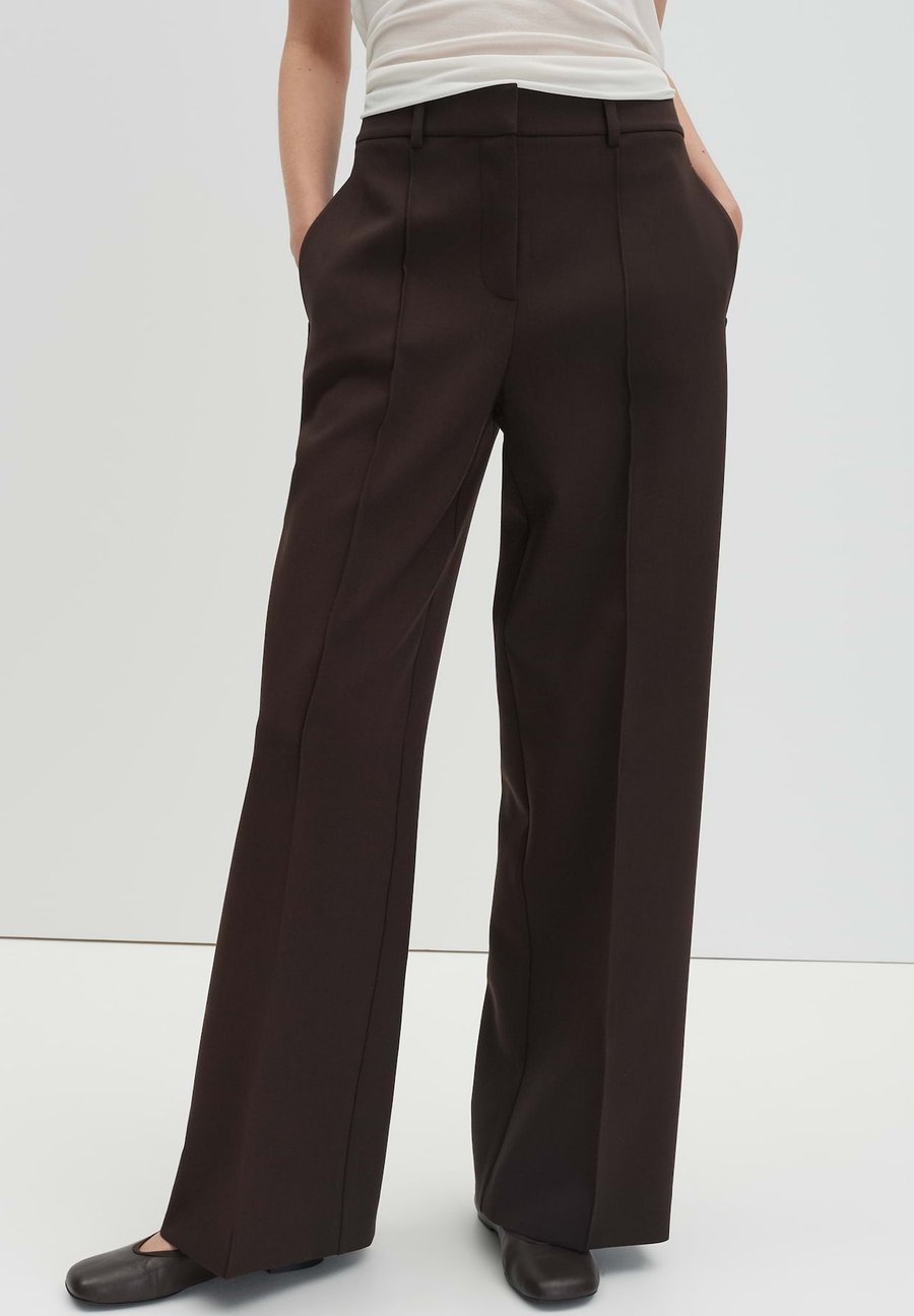 Брюки someday. HIGH RISE WIDE , Dark Espresso/Dark Brown
Брюки someday. HIGH RISE WIDE , Dark Espresso/Dark Brown