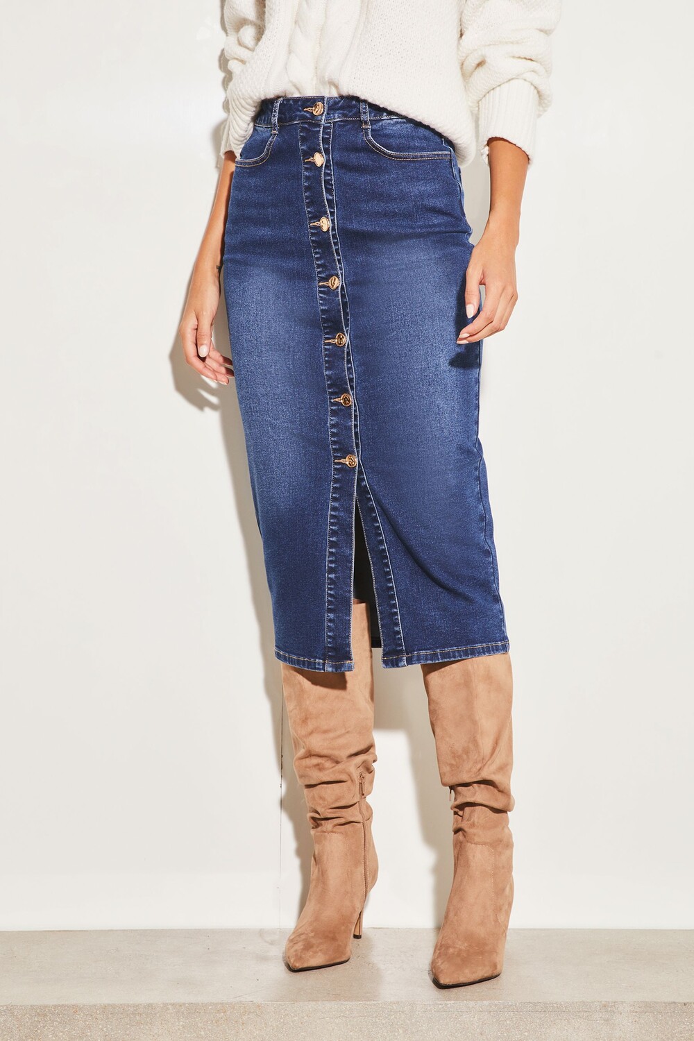 Джинсовая юбка миди на пуговицах Lipsy, синий
Джинсовая юбка миди на пуговицах Lipsy, синий