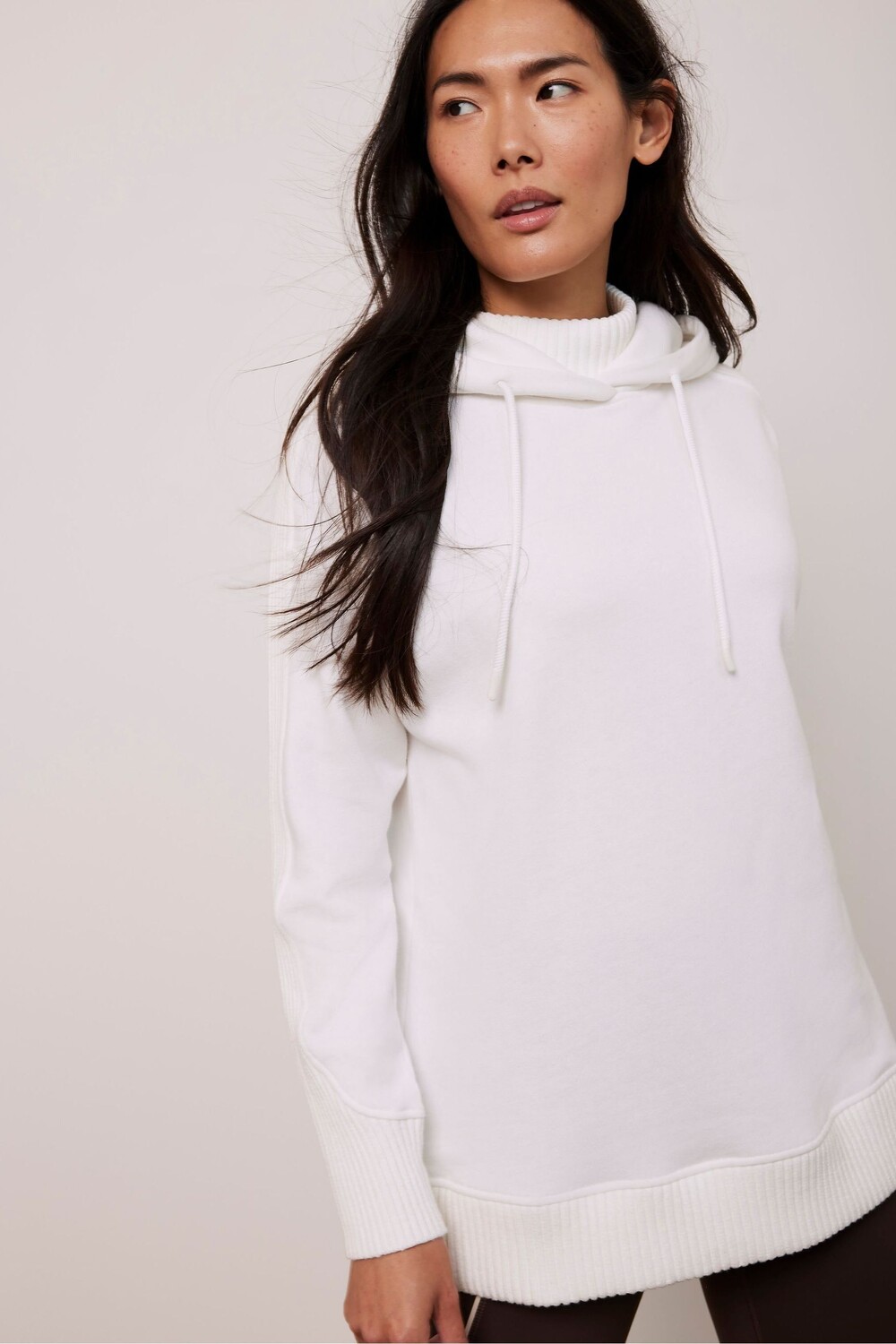 Толстовка с капюшоном из кремовой трикотажной смеси хлопка Mint Velvet, белый
Толстовка с капюшоном из кремовой трикотажной смеси хлопка Mint Velvet, белый