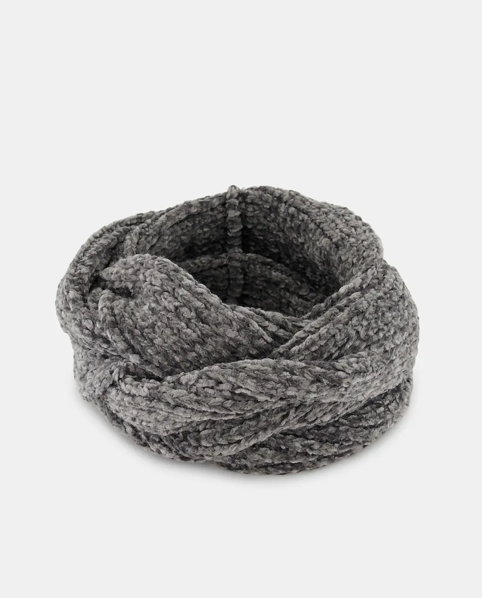 Шарф из шенилла Easy Wear, светло-серый
Шарф из шенилла Easy Wear, светло-серый