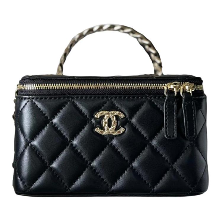 CHANEL Кожаная сумка через плечо, кроссбоди, женская черная
CHANEL Кожаная сумка через плечо, кроссбоди, женская черная