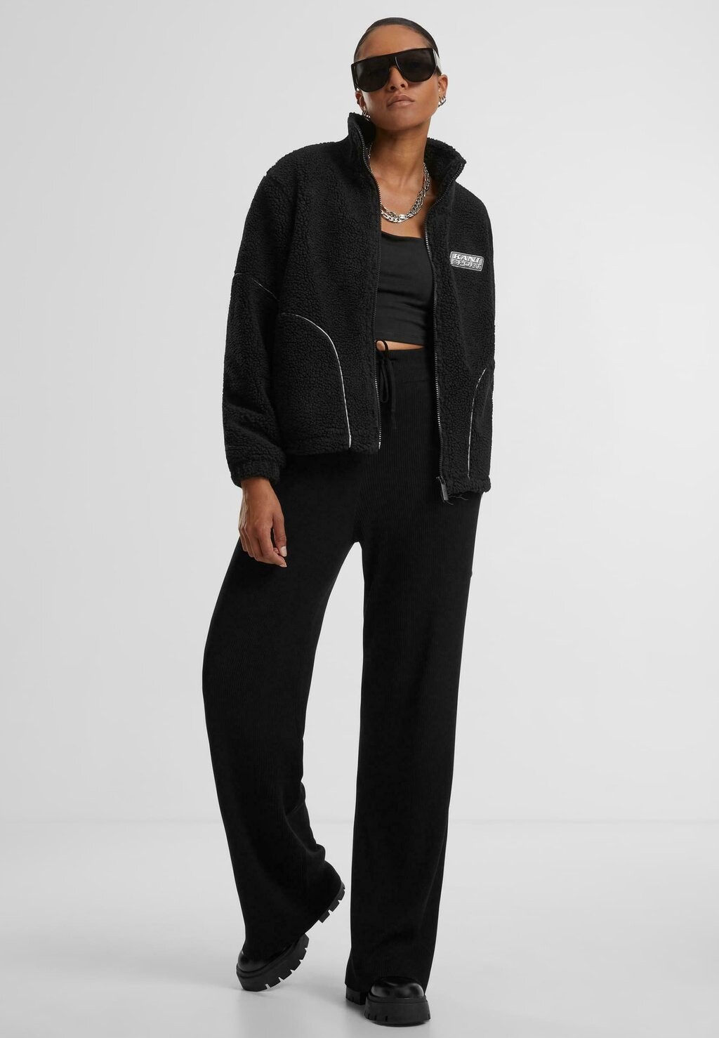 Флисовая куртка PATCH TEDDY BLOCK Karl Kani, черный
Флисовая куртка PATCH TEDDY BLOCK Karl Kani, черный