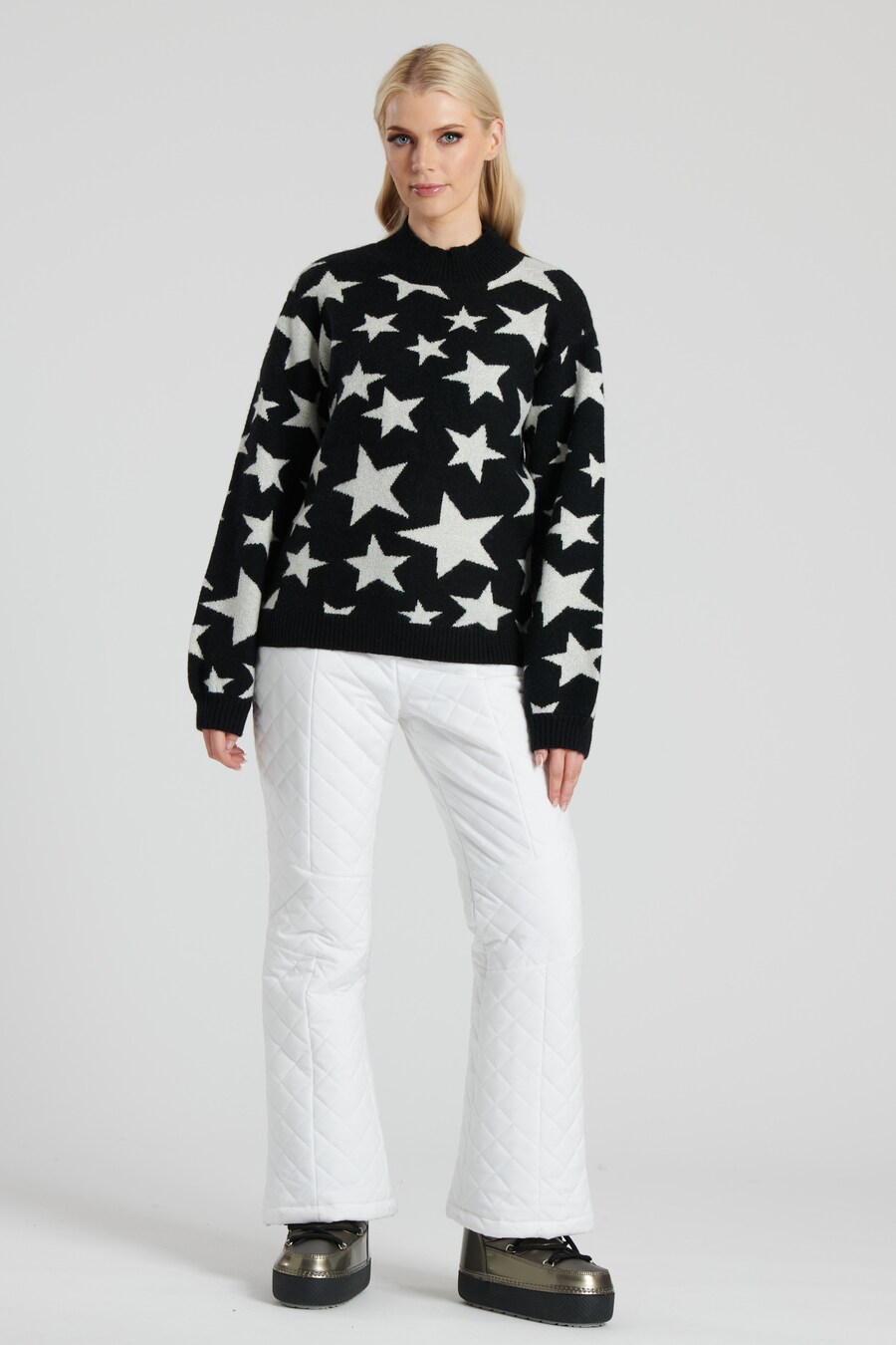 Свитер South Beach, черный
Свитер South Beach, черный