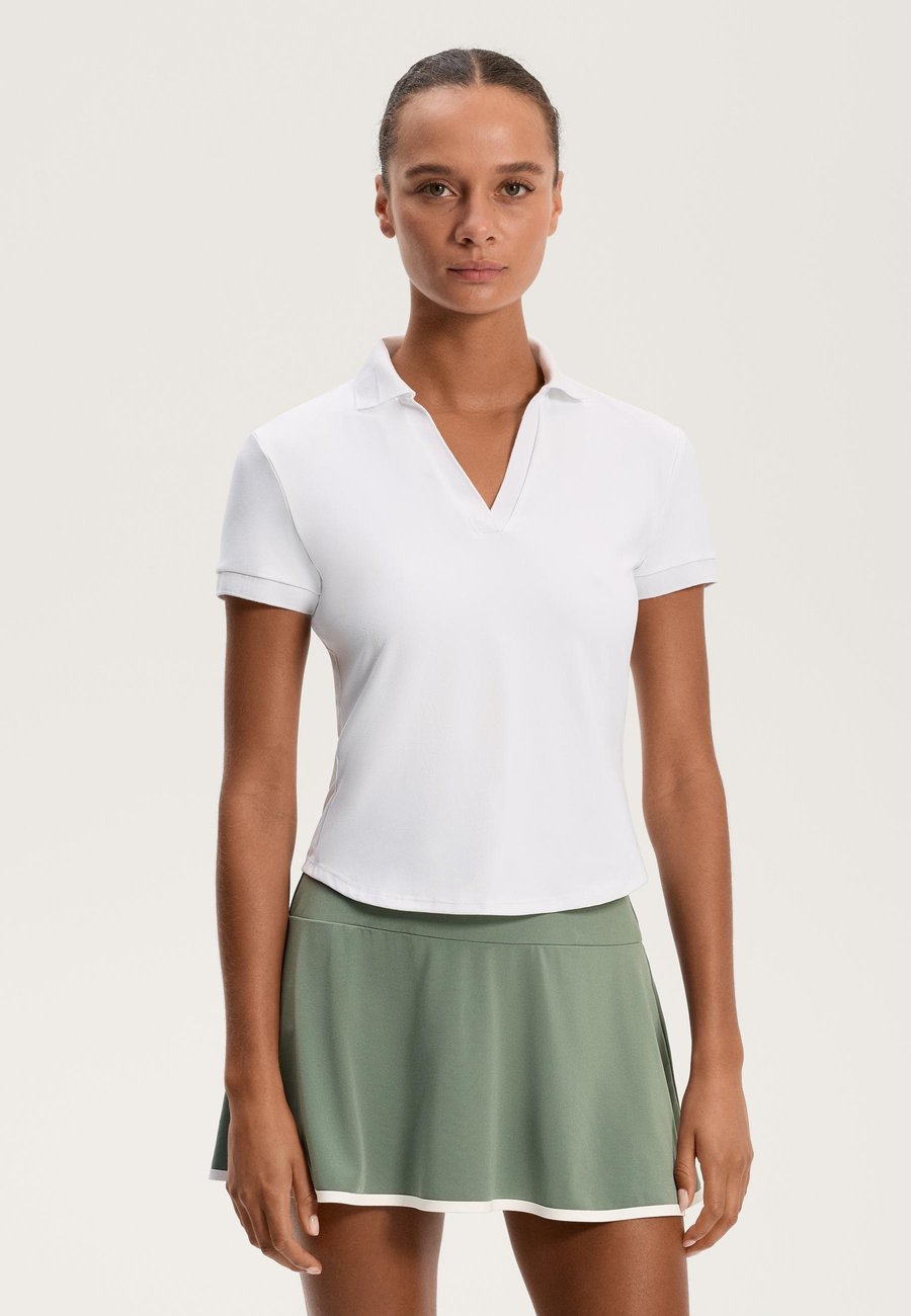 Поло OYSHO COMFORTLUX SHORT-SLEEVED POLO, White
Поло OYSHO COMFORTLUX SHORT-SLEEVED POLO, White