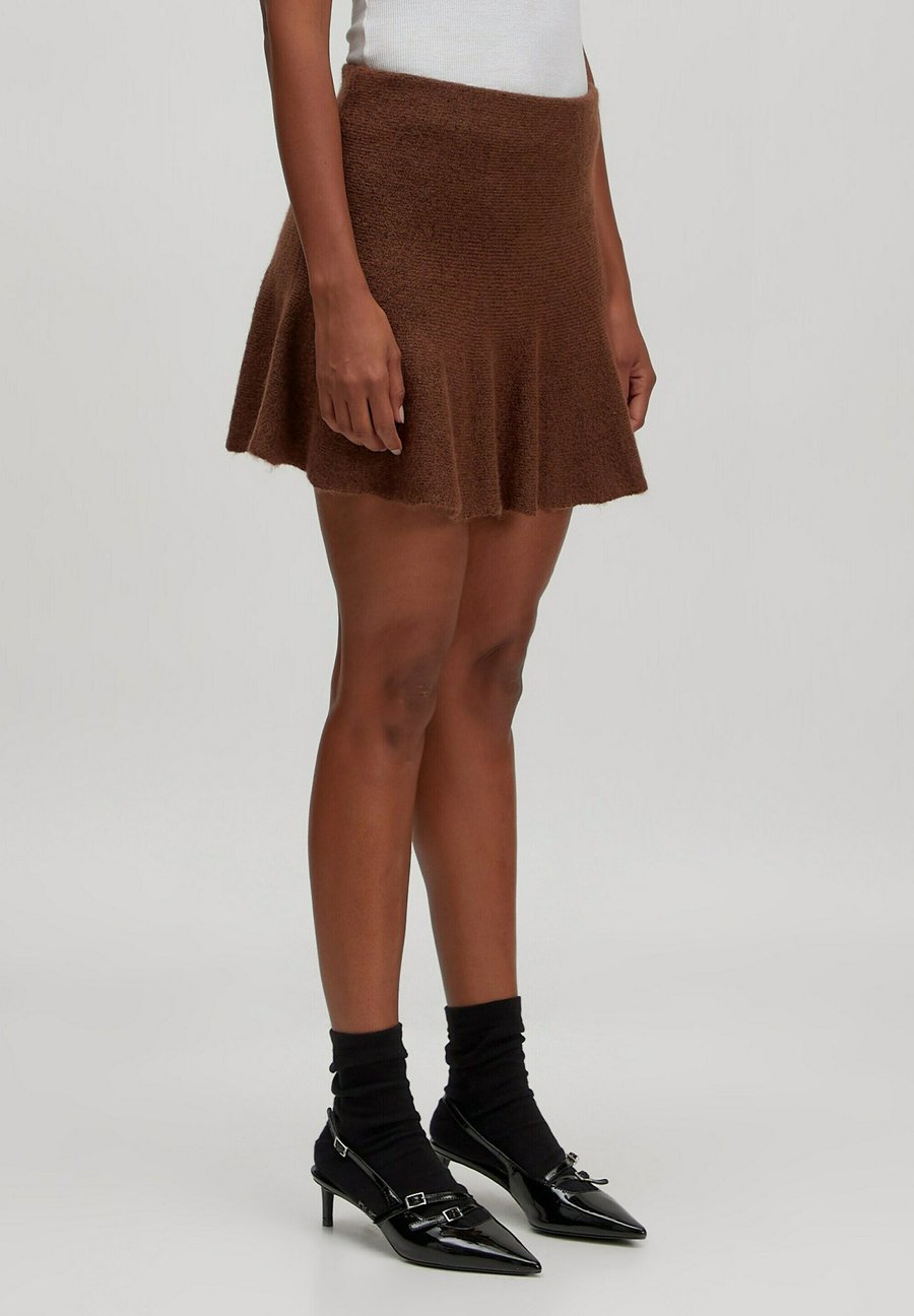 Юбка EDITED ADALEE, Braun/Brown
Юбка EDITED ADALEE, Braun/Brown