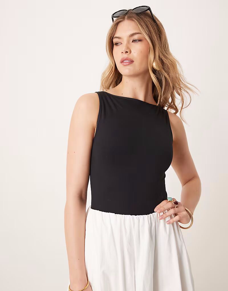 Боди ASOS DESIGN бесшовное с вырезом-лодочкой черного цвета
Боди ASOS DESIGN бесшовное с вырезом-лодочкой черного цвета