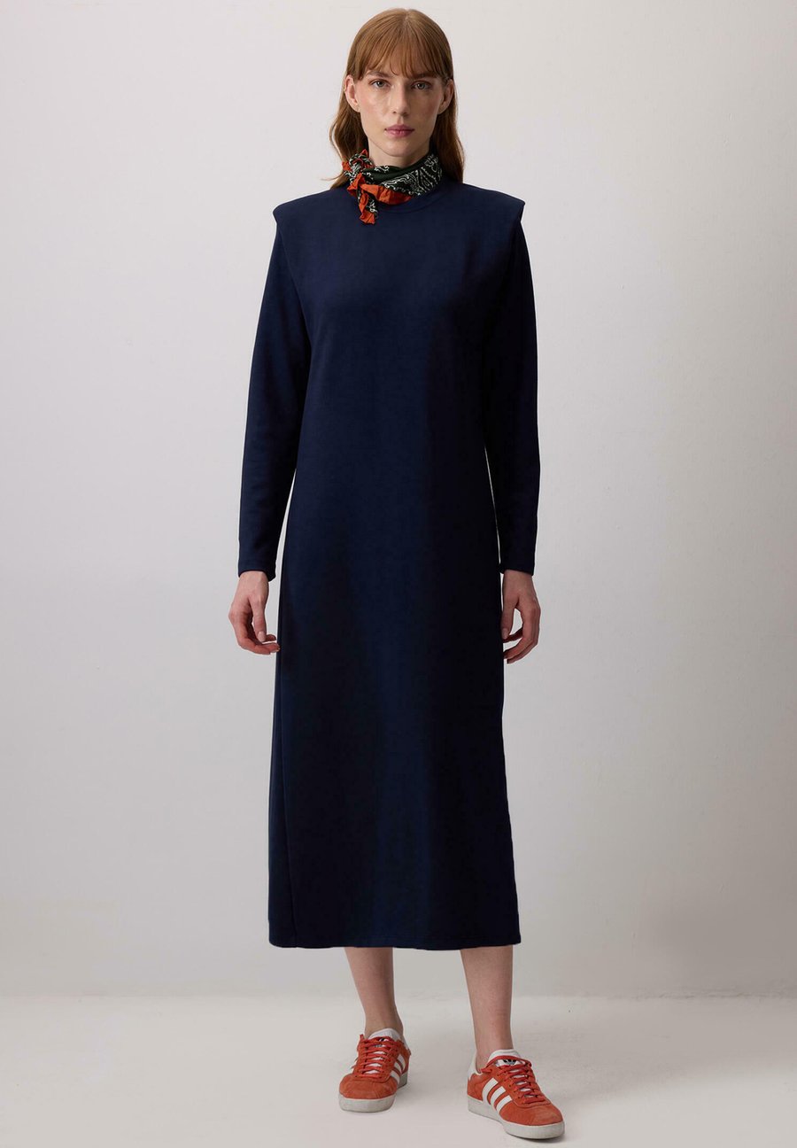 Платье Touché Privé Jumper dress, Navy Blue/Dark Blue
Платье Touché Privé Jumper dress, Navy Blue/Dark Blue