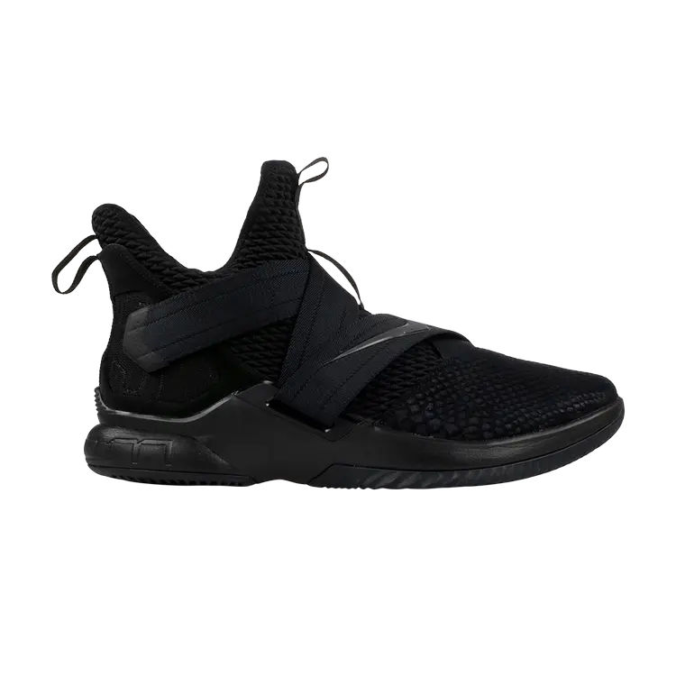 Кроссовки Nike LeBron Soldier 12 'Zero Dark Thirty', черный
Кроссовки Nike LeBron Soldier 12 'Zero Dark Thirty', черный