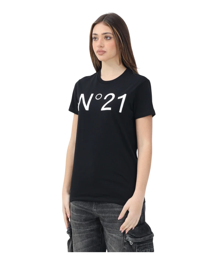 Черная хлопковая футболка с коротким рукавом N21, черный
Черная хлопковая футболка с коротким рукавом N21, черный