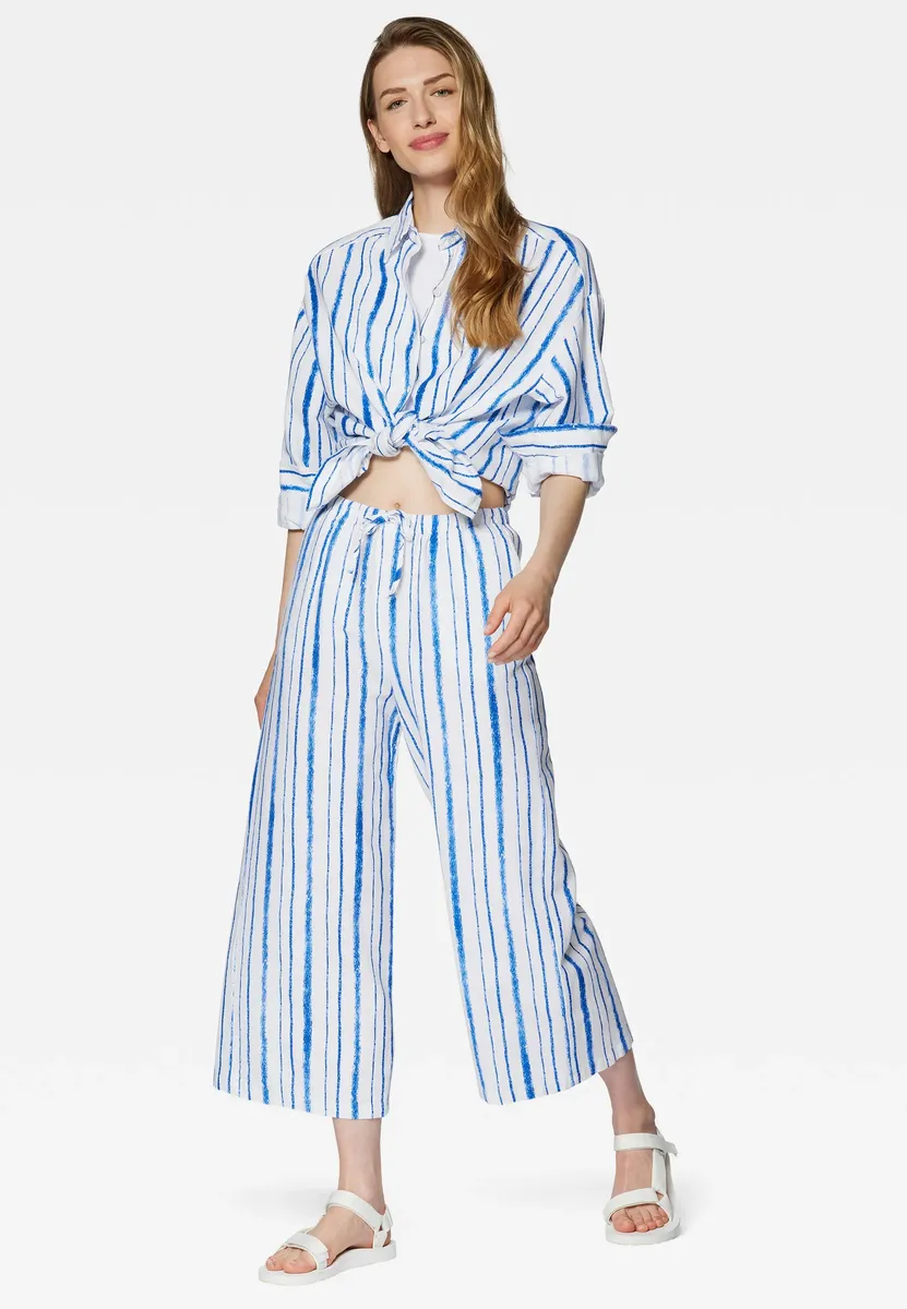 Брюки из ткани Mavi "STRIPED WOVEN PANTS", брюки-кюлоты в средиземноморском стиле, синий
Брюки из ткани Mavi "STRIPED WOVEN PANTS", брюки-кюлоты в средиземноморском стиле, синий