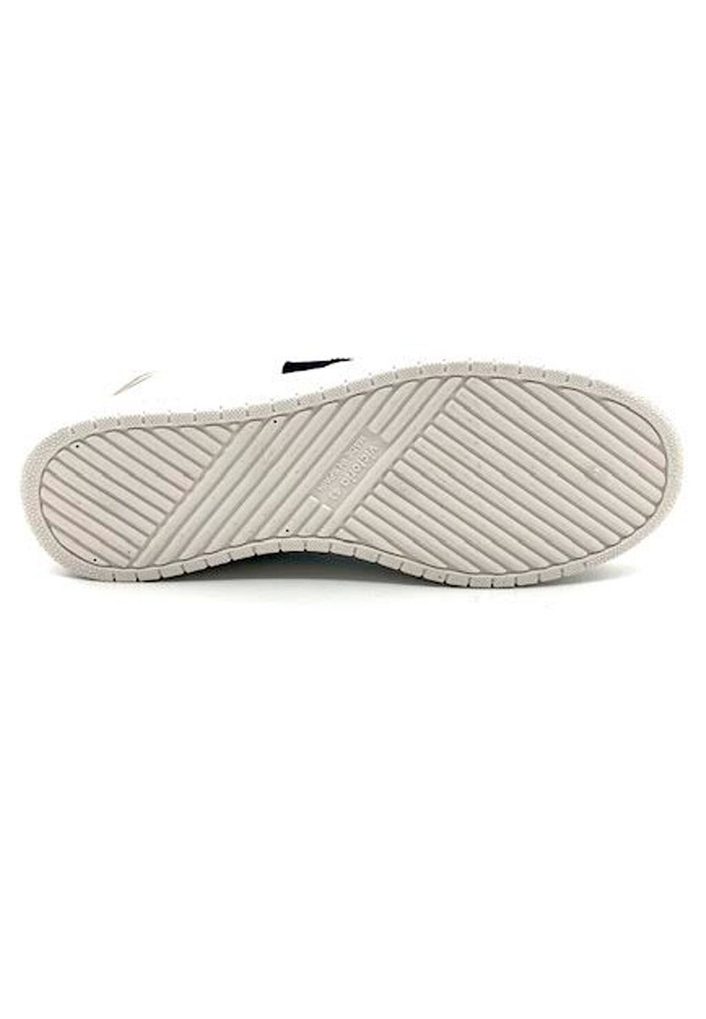 Кроссовки на шнуровке Victoria Shoes, белый
Кроссовки на шнуровке Victoria Shoes, белый