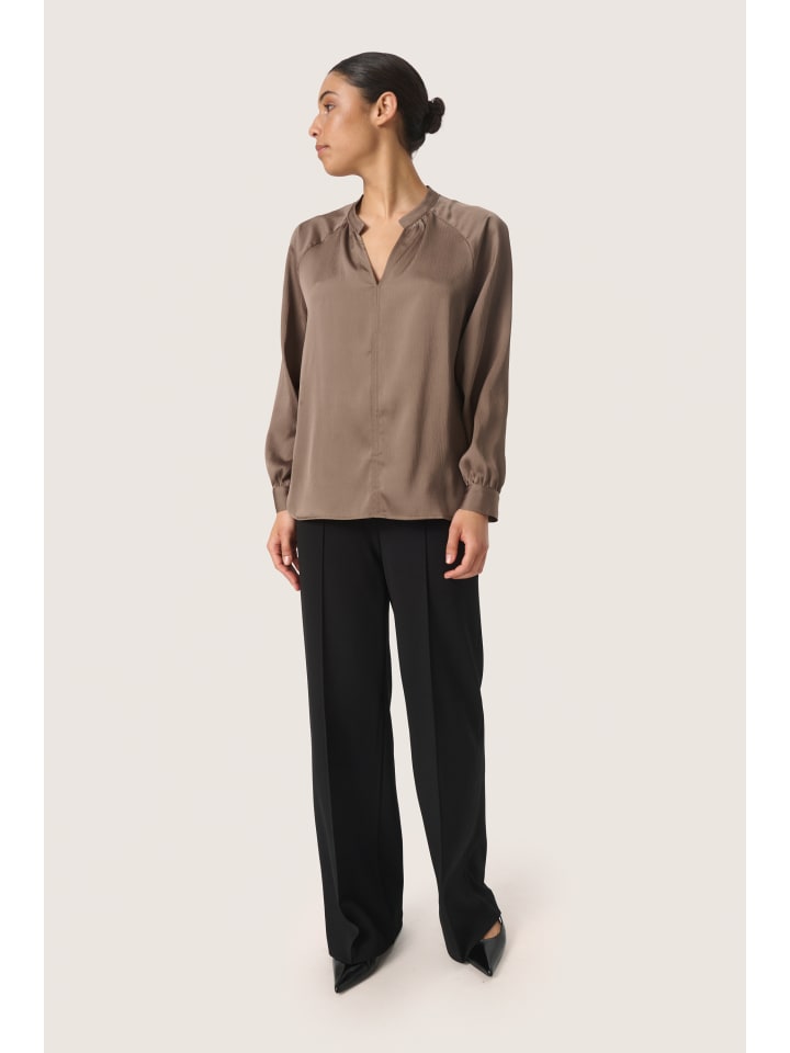 Блузка Soaked in Luxury
Блузка Soaked in Luxury