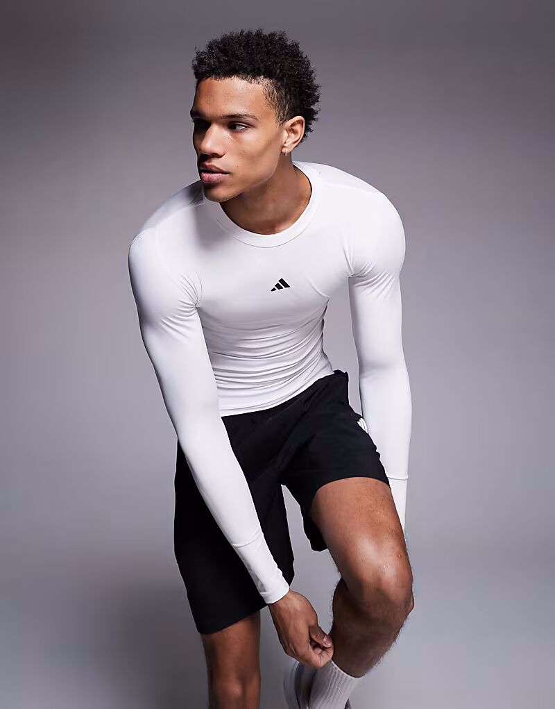 Белый топ с длинными рукавами adidas Training tech fit Adidas Performance
Белый топ с длинными рукавами adidas Training tech fit Adidas Performance