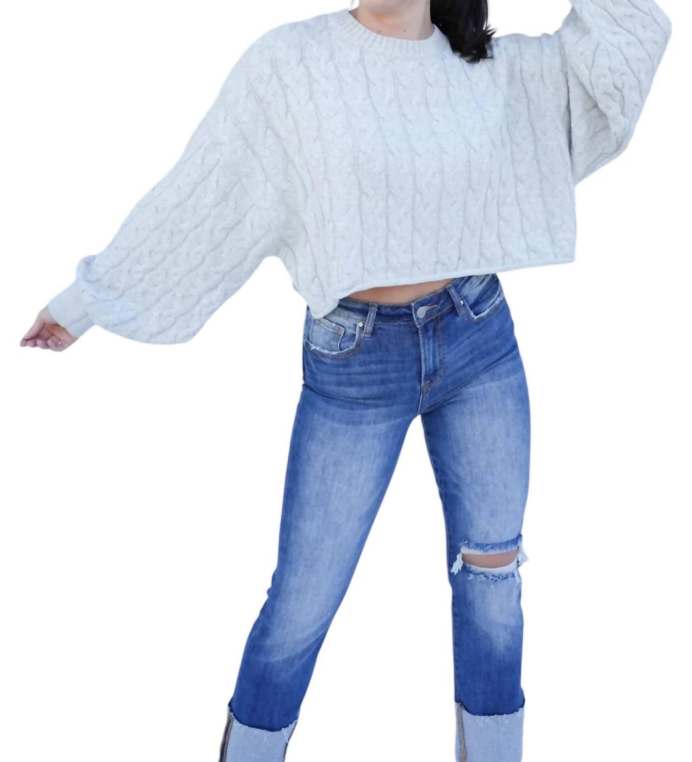 Любимый свитер белого цвета falcon park
Любимый свитер белого цвета falcon park