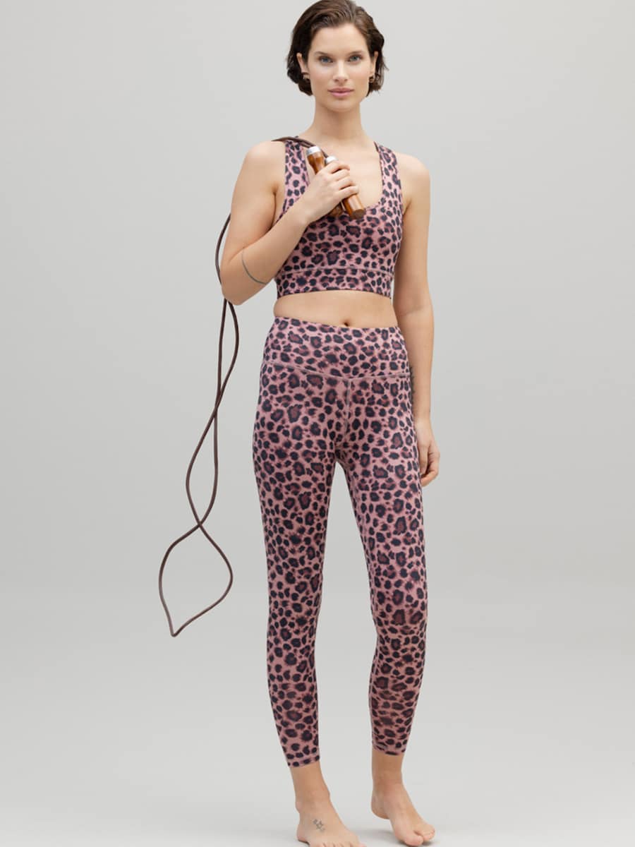 Узкие леггинсы Hey Honey Cropped, лиловый
Узкие леггинсы Hey Honey Cropped, лиловый