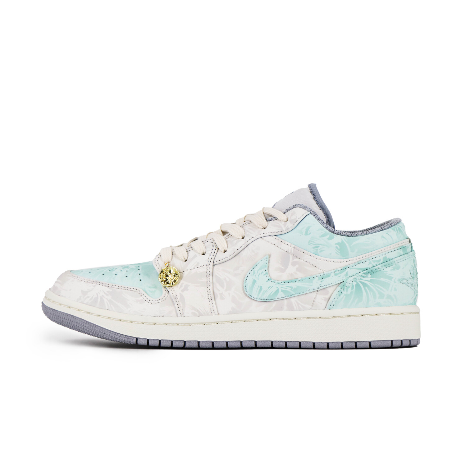 Кроссовки Air Jordan 1 Vintage Basketball Shoes Men Low-top Grey/green, цвет Rainy Alley
Кроссовки Air Jordan 1 Vintage Basketball Shoes Men Low-top Grey/green, цвет Rainy Alley