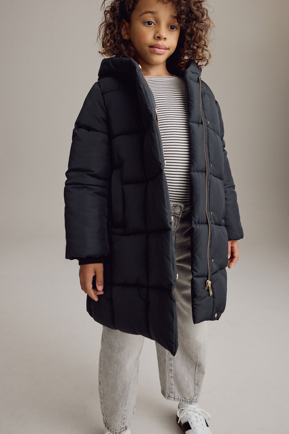 Водонепроницаемое квадратное стеганое пальто с капюшоном (3 16 лет) Next, черный
Водонепроницаемое квадратное стеганое пальто с капюшоном (3 16 лет) Next, черный