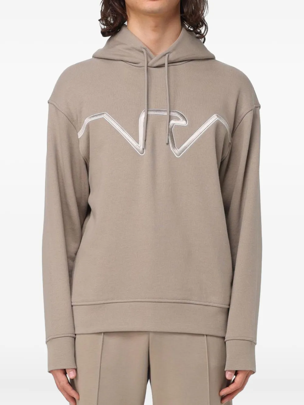 Худи с вышитым логотипом EMPORIO ARMANI, нейтральный
Худи с вышитым логотипом EMPORIO ARMANI, нейтральный