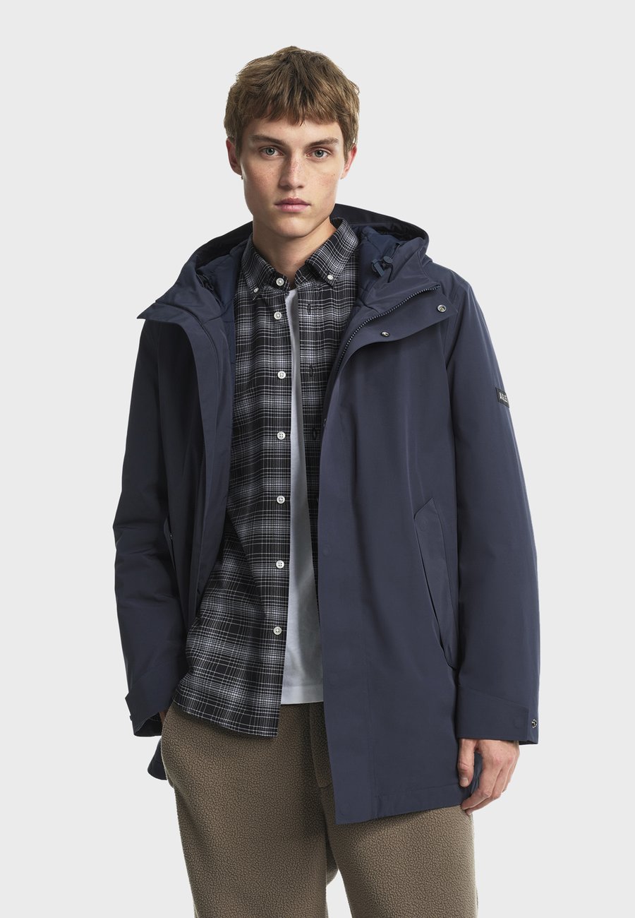 Пальто Aigle Parka, Empire/Dark Blue
Пальто Aigle Parka, Empire/Dark Blue