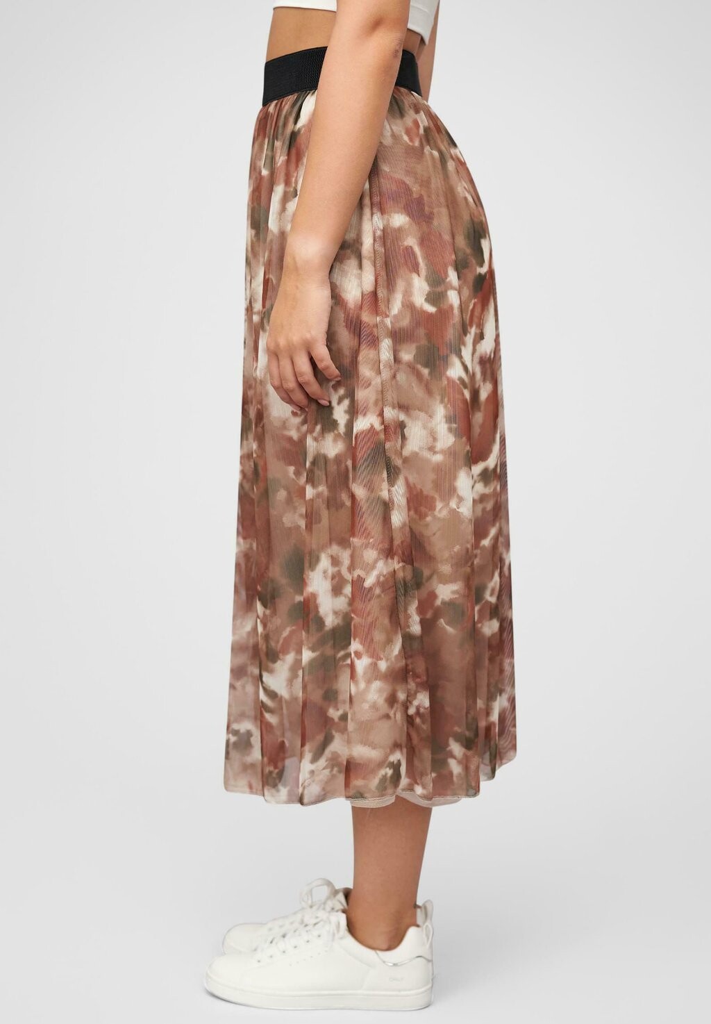 Юбка А-силуэта LONGFORM MIT ALL OVER PRINT UND GUMMIBAND Cloud 5ive, коричневый
Юбка А-силуэта LONGFORM MIT ALL OVER PRINT UND GUMMIBAND Cloud 5ive, коричневый