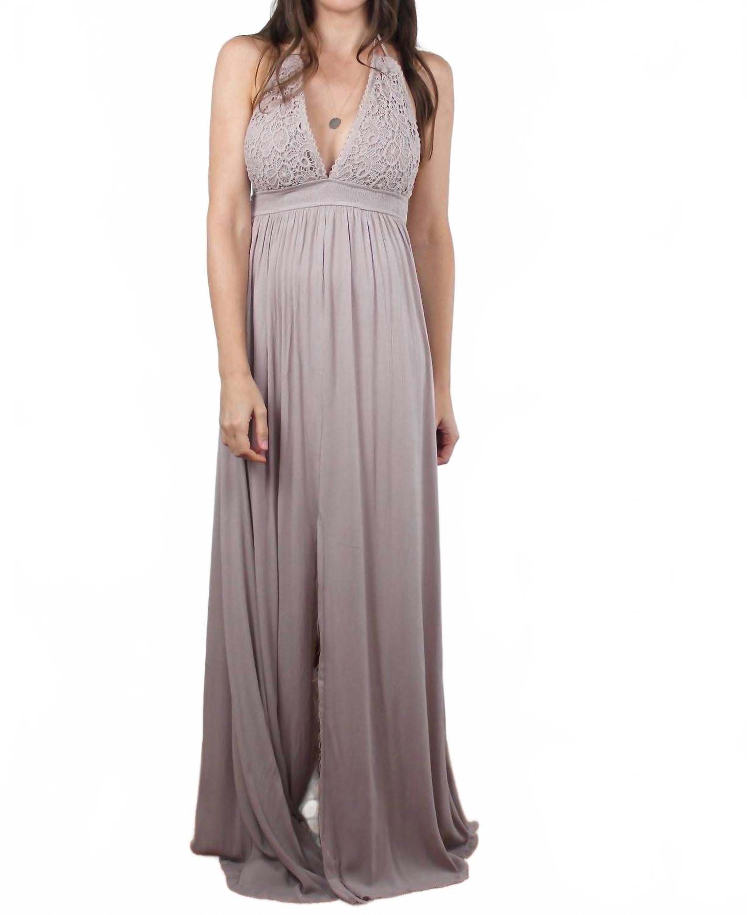 Оливия Макси Платье в цвете мокко WISHLIST, мокко
Оливия Макси Платье в цвете мокко WISHLIST, мокко
