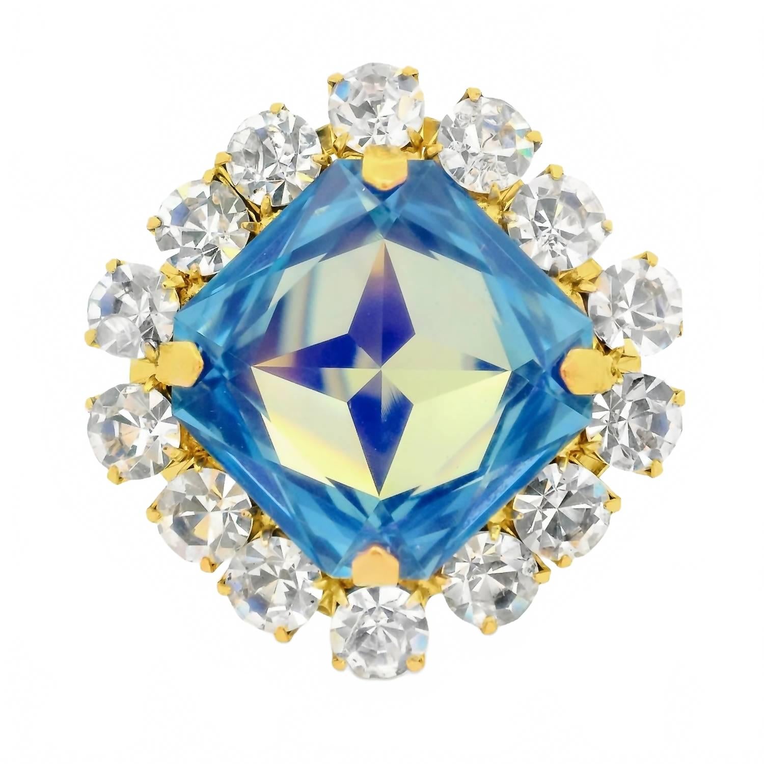 Женское кольцо Sylvia в Вери-Пери Tova, Veri Peri
Женское кольцо Sylvia в Вери-Пери Tova, Veri Peri