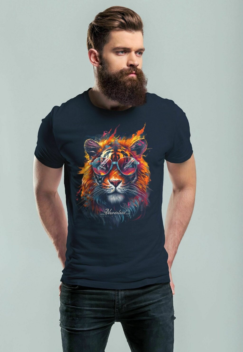 Футболка с принтом TIGER AUFDRUCK FLAMMEN SOMMER SONNENBRILLE KUNST FASHION STREETSTYLE Neverless, цвет navy
Футболка с принтом TIGER AUFDRUCK FLAMMEN SOMMER SONNENBRILLE KUNST FASHION STREETSTYLE Neverless, цвет navy