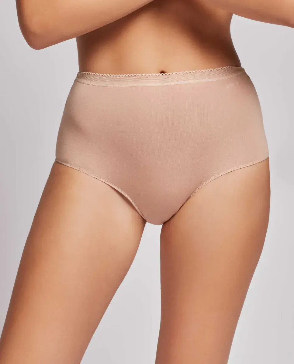 Базовые высокие трусики на экстра-плоской резинке Gisela, цвет Nude
Базовые высокие трусики на экстра-плоской резинке Gisela, цвет Nude