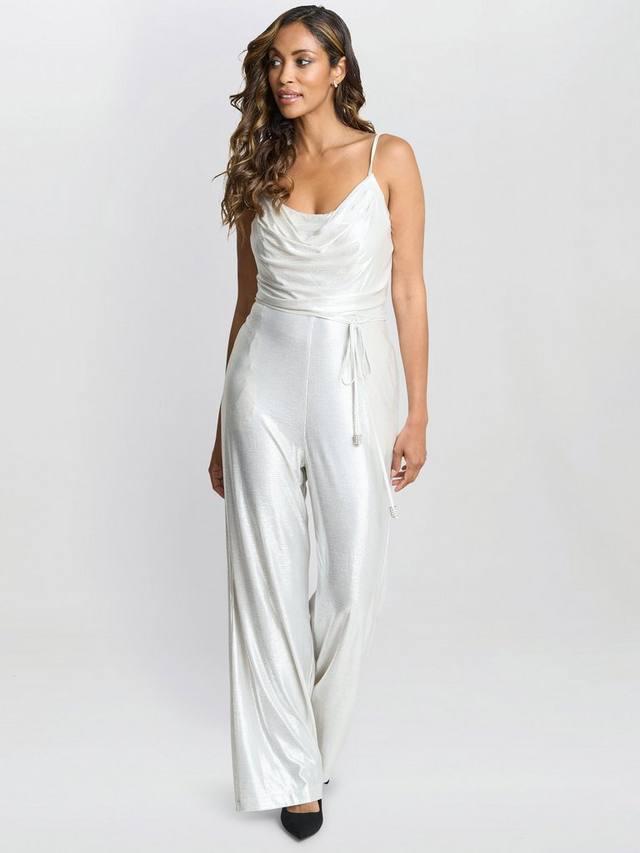 Костюм-комбинезон Martina Foil Gina Bacconi, Champagne
Костюм-комбинезон Martina Foil Gina Bacconi, Champagne