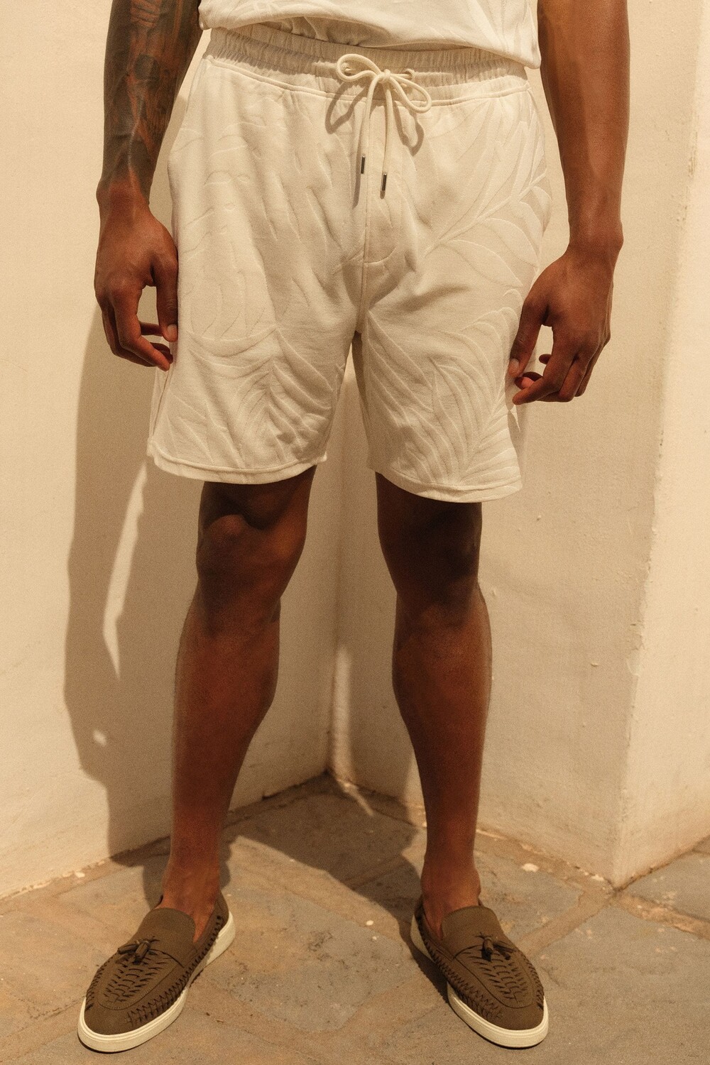 Шорты из фактурного джерси с цветочным принтом Next, белый
Шорты из фактурного джерси с цветочным принтом Next, белый