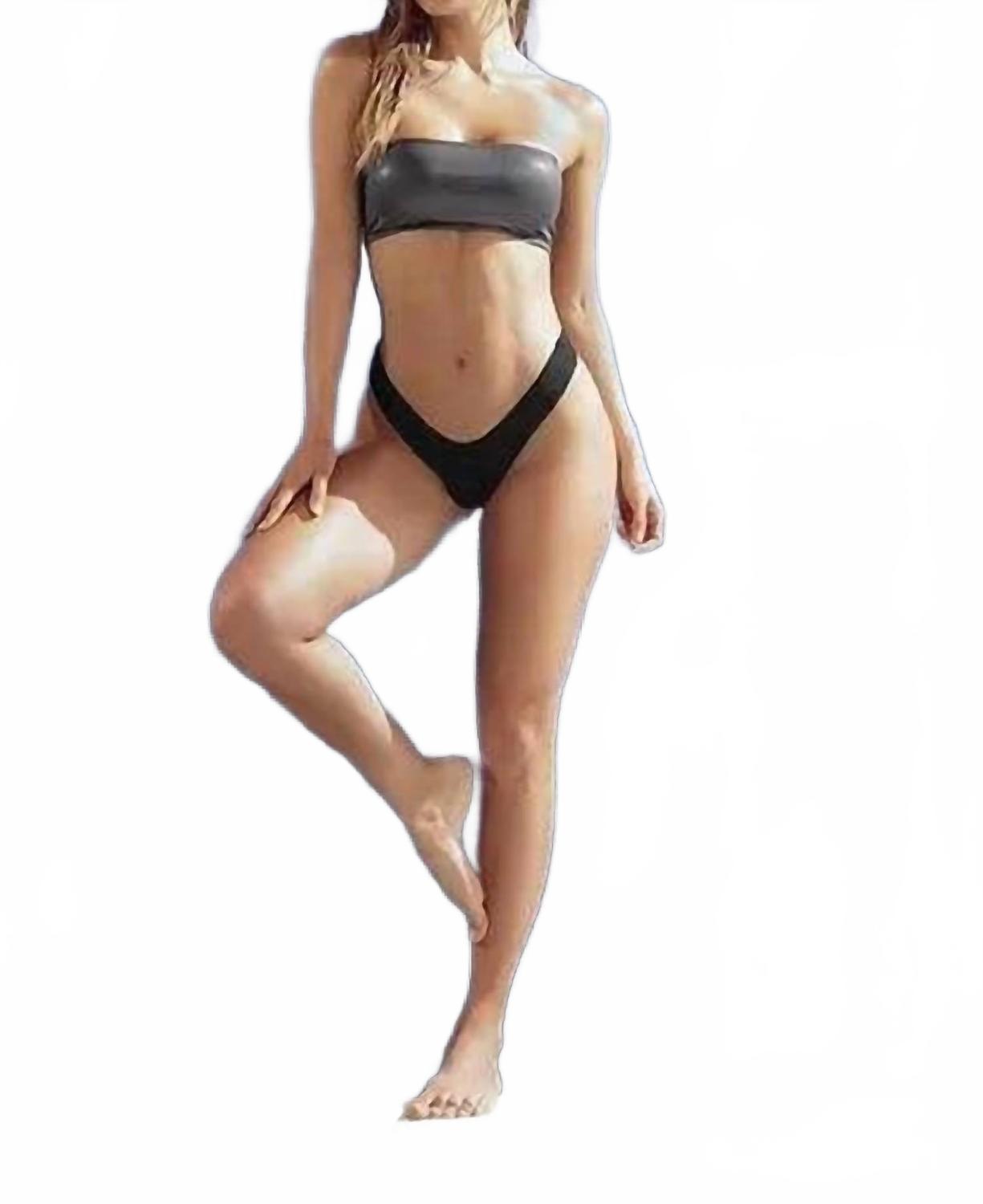 Lala Двухкомплектный купальник в сером цвете Mapale, серый
Lala Двухкомплектный купальник в сером цвете Mapale, серый