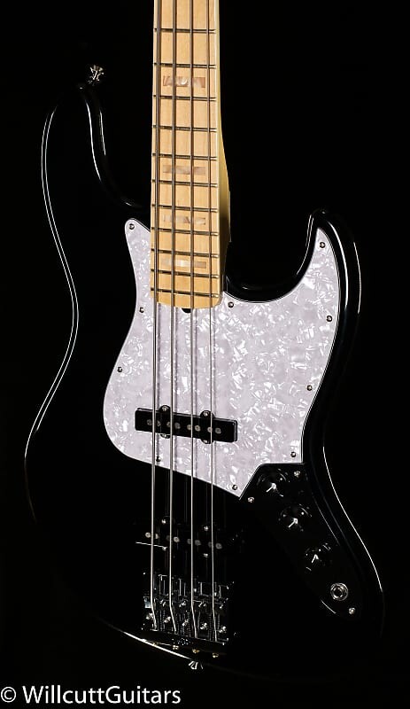 Басс гитара Fender U.S.A. Geddy Lee Jazz Bass Maple Fingerboard Black
Басс гитара Fender U.S.A. Geddy Lee Jazz Bass Maple Fingerboard Black