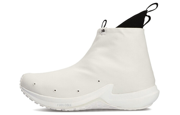 Кроссовки New Balance NB FuelCell унисекс
Кроссовки New Balance NB FuelCell унисекс